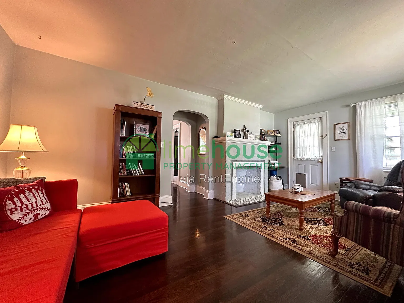 3 bed, 2.0 bath, 1521 sqft, $2,100 — Photo 4