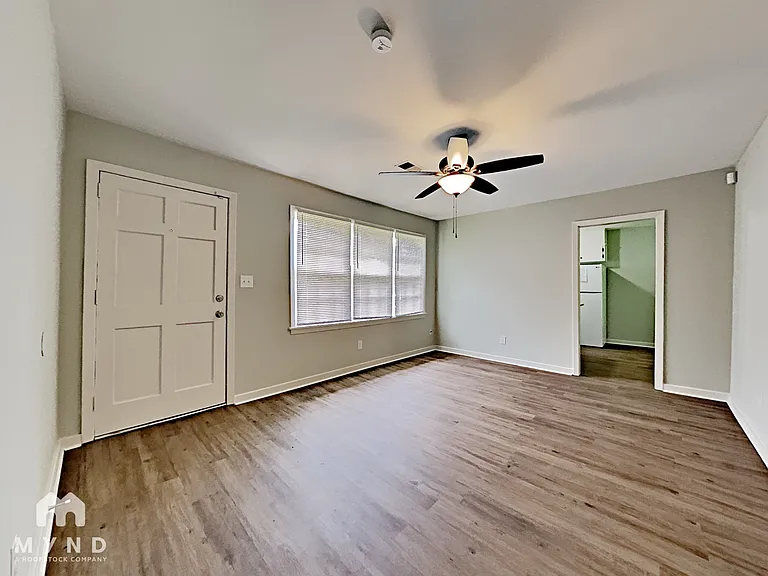 108 Winnetka Way — Photo 6
