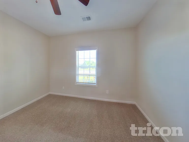 820 Ellyson Dr — Photo 11