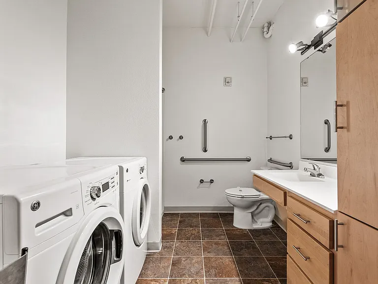 Fourth Street Co-op Apartments — Photo 17