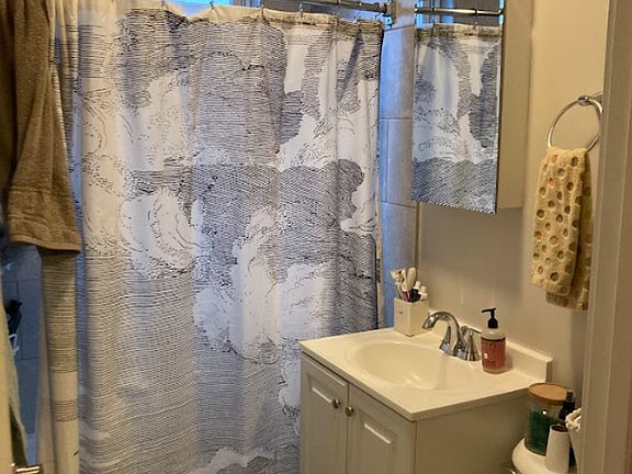 5th image of 5600 N Western Ave #2402-205