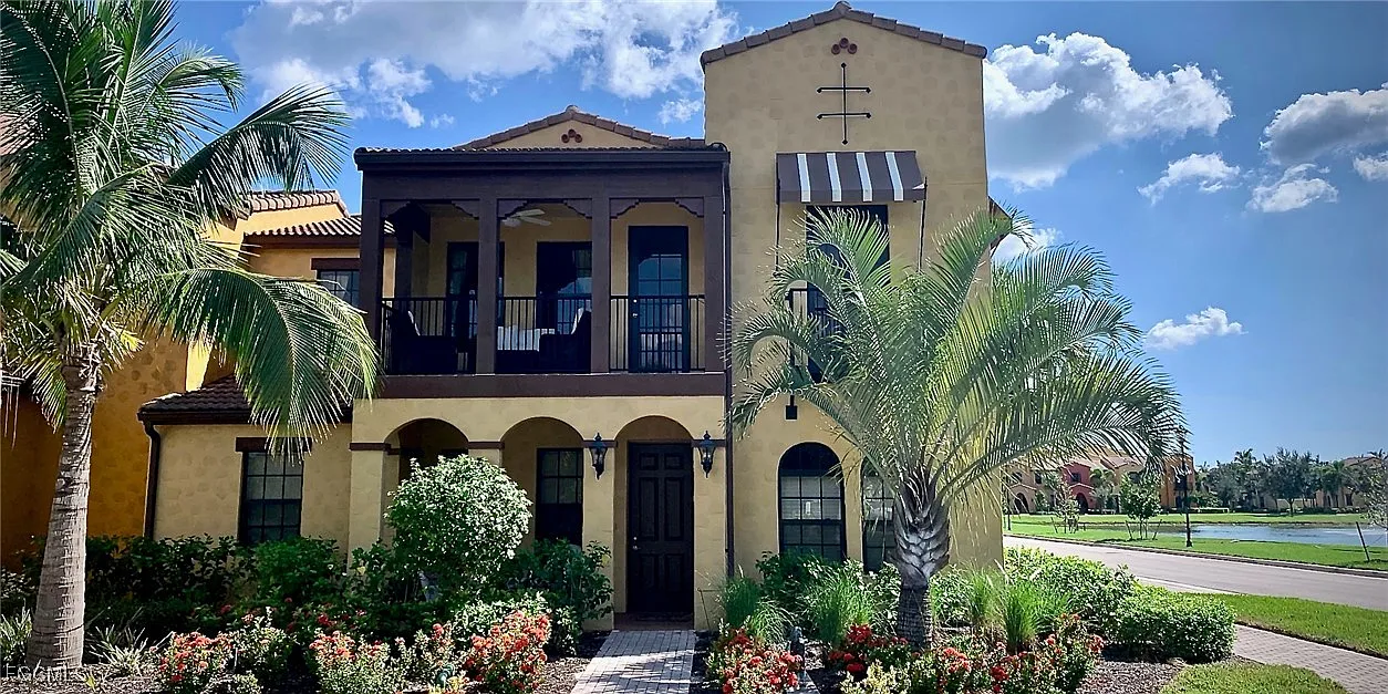 2 bed, 2.0 bath, 1435 sqft, $7,470 — Photo 1