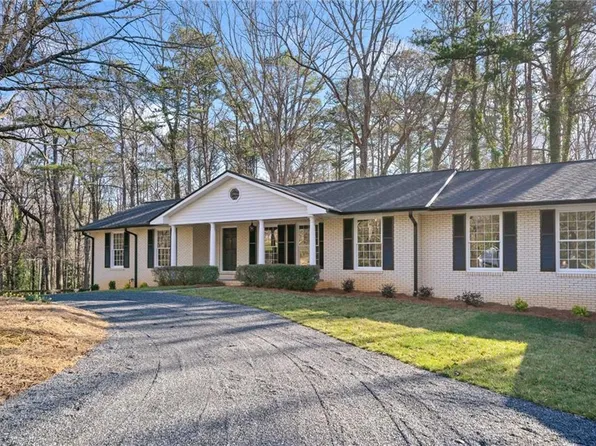 414 Dogwood Dr, Canton, GA 30114