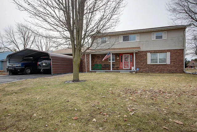 311 W Holden St photo 1