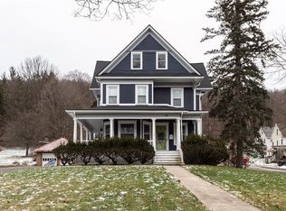 30 Park St, Warsaw, NY 14569