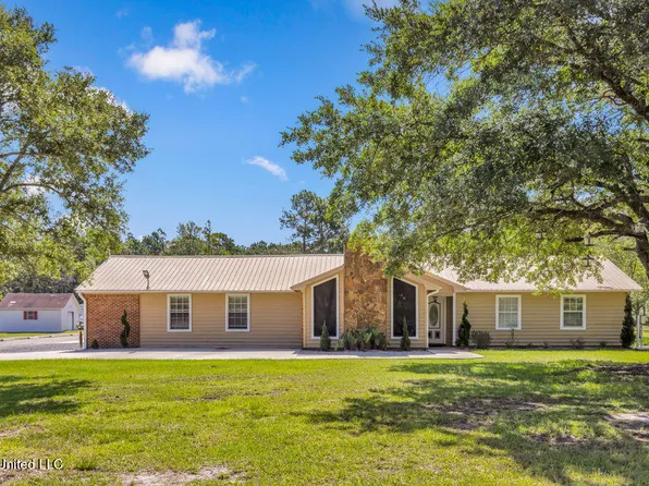 2512 Old Shell Landing Rd, Ocean Springs, MS 39564