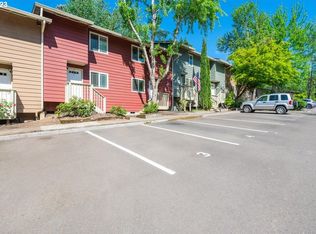 29750 SW Courtside Dr APT 4, Wilsonville, OR 97070