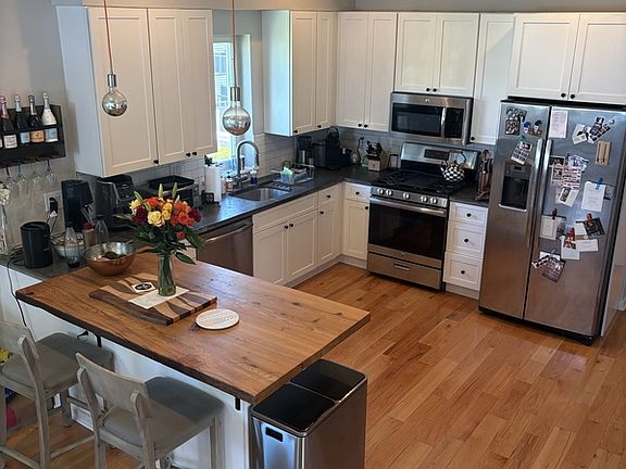 4th image of 1326 N 5th St #6