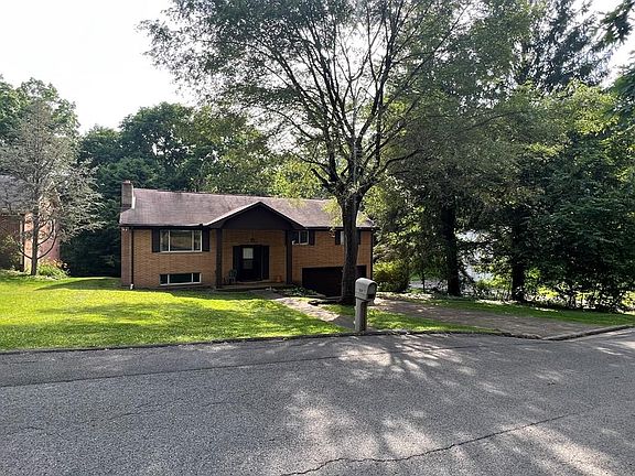 5th image of 113 McTaggart Dr