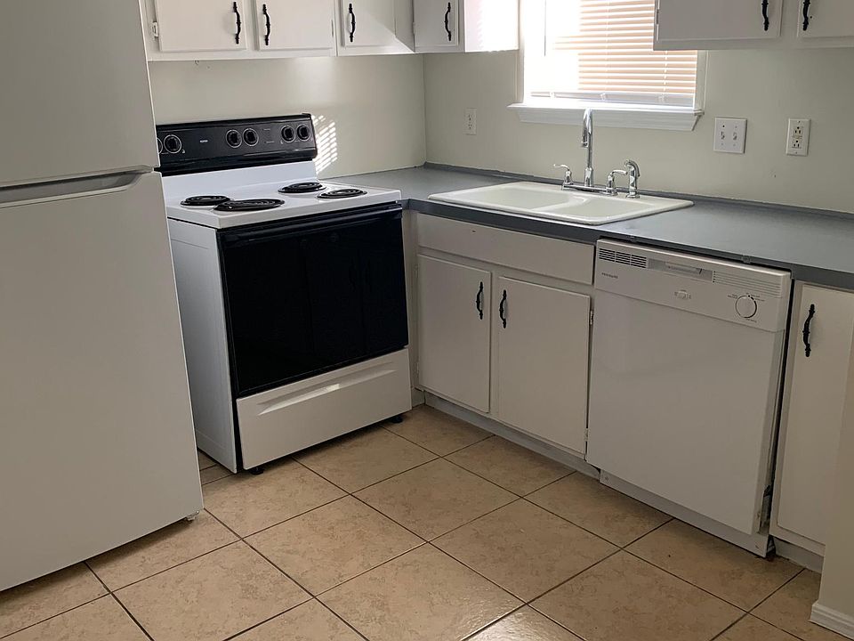 1st image of 2381 Heatherfield Ln