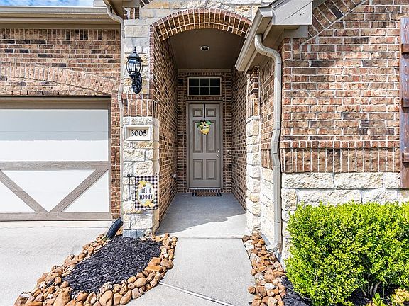 3rd image of 3005 Kurth Canyon Ct