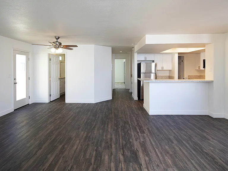 921-933 Seacoast Drive — Photo 23