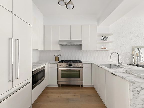 4th image of 184 Saint Marks Ave APT 1