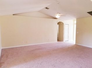 18477 Sunflower Rd, Fort Myers, FL 33967