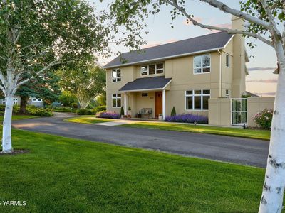 1011 N 79th Ave, Yakima, WA, 98908