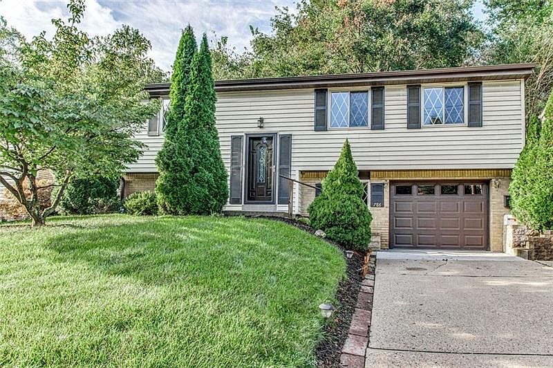 1st image of 786 Killarney Dr