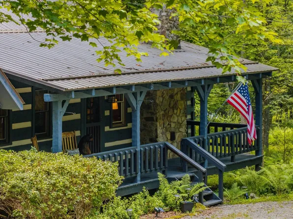 258 Pine Dr, Terra Alta, WV 26764