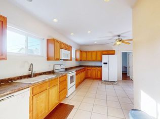 470 Willow St FLOOR 1, Woonsocket, RI 02895