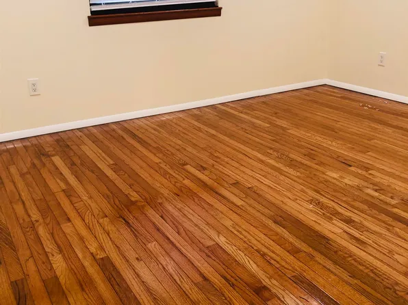 4 Green Valley Court image 7 of 10