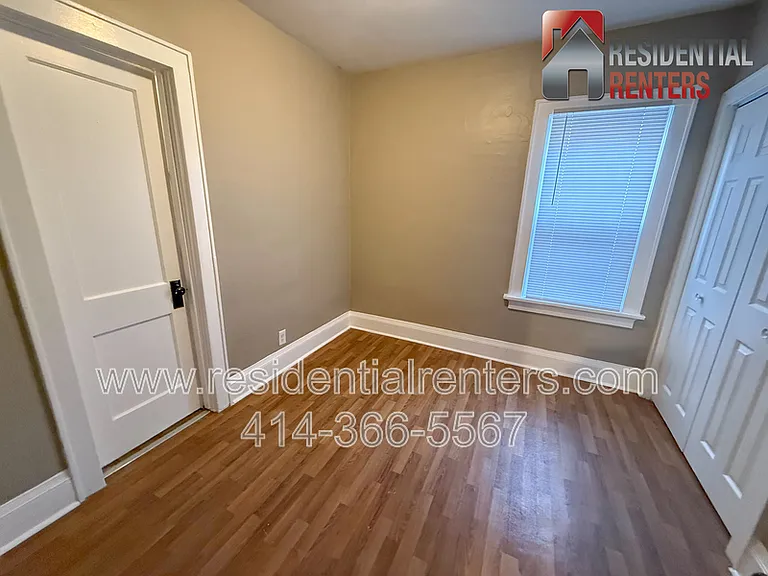 1637 S 68th St #LOWER — Photo 7