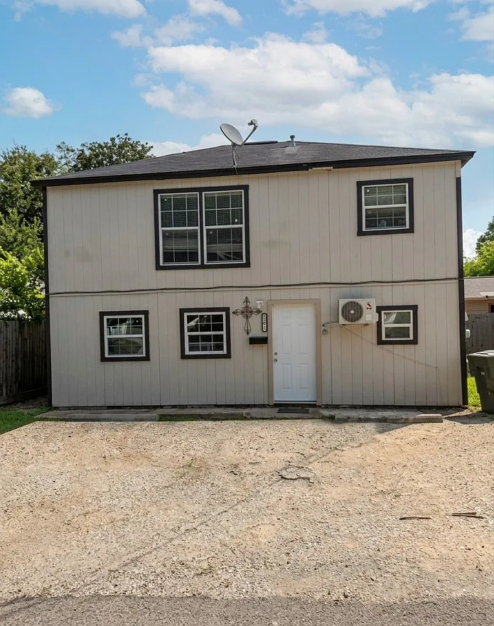 2 bed, 615 sqft, $850 — Photo 1