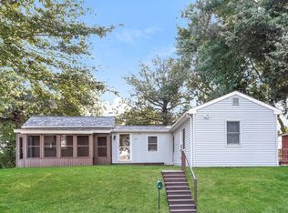 245 Grove St, Morrisville, PA 19067