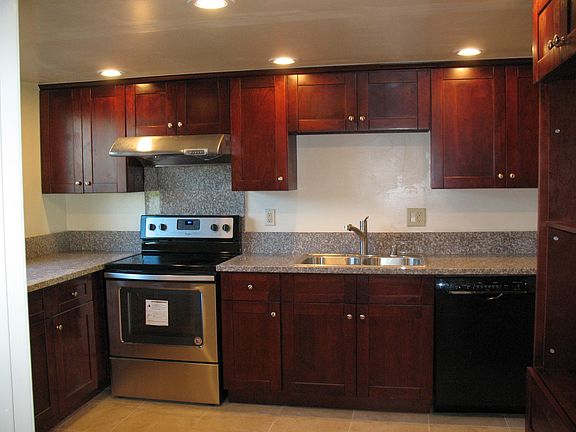 4th image of 33 Bonita St APT 3