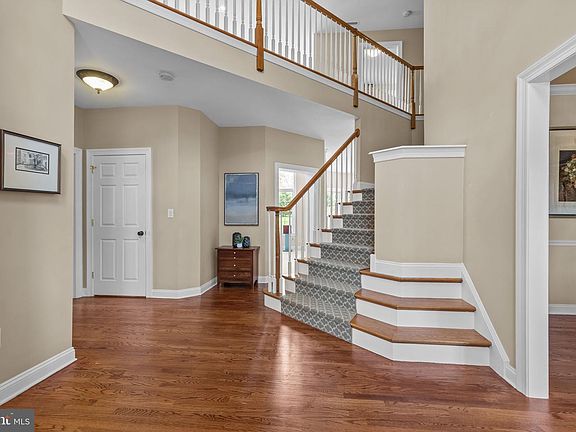 4th image of 1310 Prospect Farm Dr