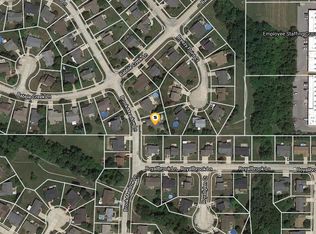 2704 Brook Meadow Ln, O'Fallon, MO 63368