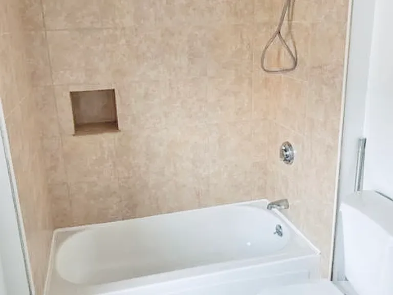 144 Cabot St #3 — Photo 2
