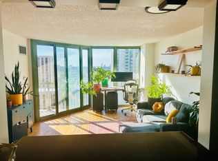 111 W Maple St APT 1009, Chicago, IL 60610