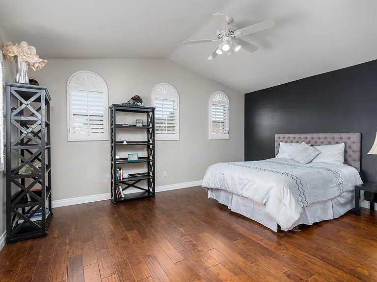 1668 Paseo Maravilla — Photo 30