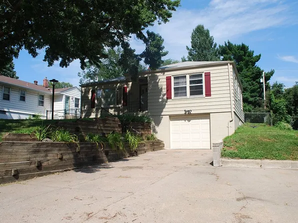 841 N 76th St, Omaha, NE 68114