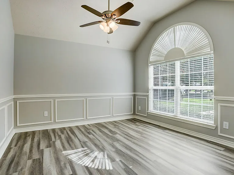 10606 Badger Canyon Dr — Photo 3