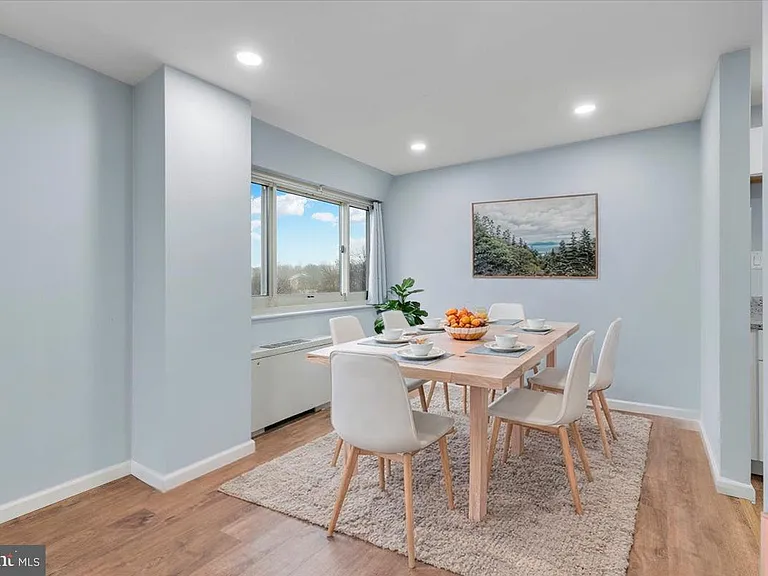 4520 King St #601 — Photo 7