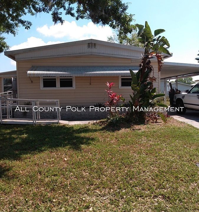 1st image of 516 Lazy Lake Dr W