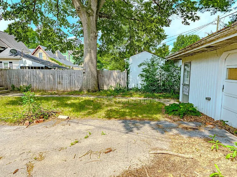 1714 Meharry St #A — Photo 18