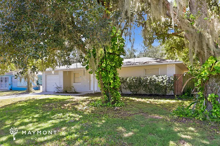 3 bed, 1.0 bath, 1000 sqft, $1,629 — Photo 3
