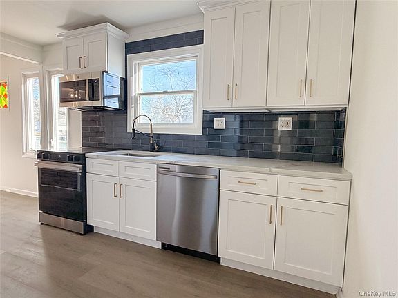 5th image of 20 Bogota Road