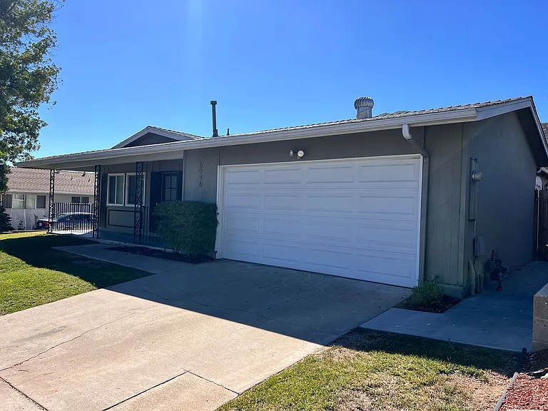 6946 Cowles Mountain Blvd — Photo 3