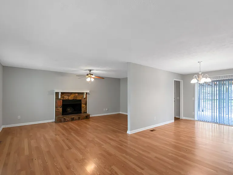 3653 Chestnut Lake Ct — Photo 3