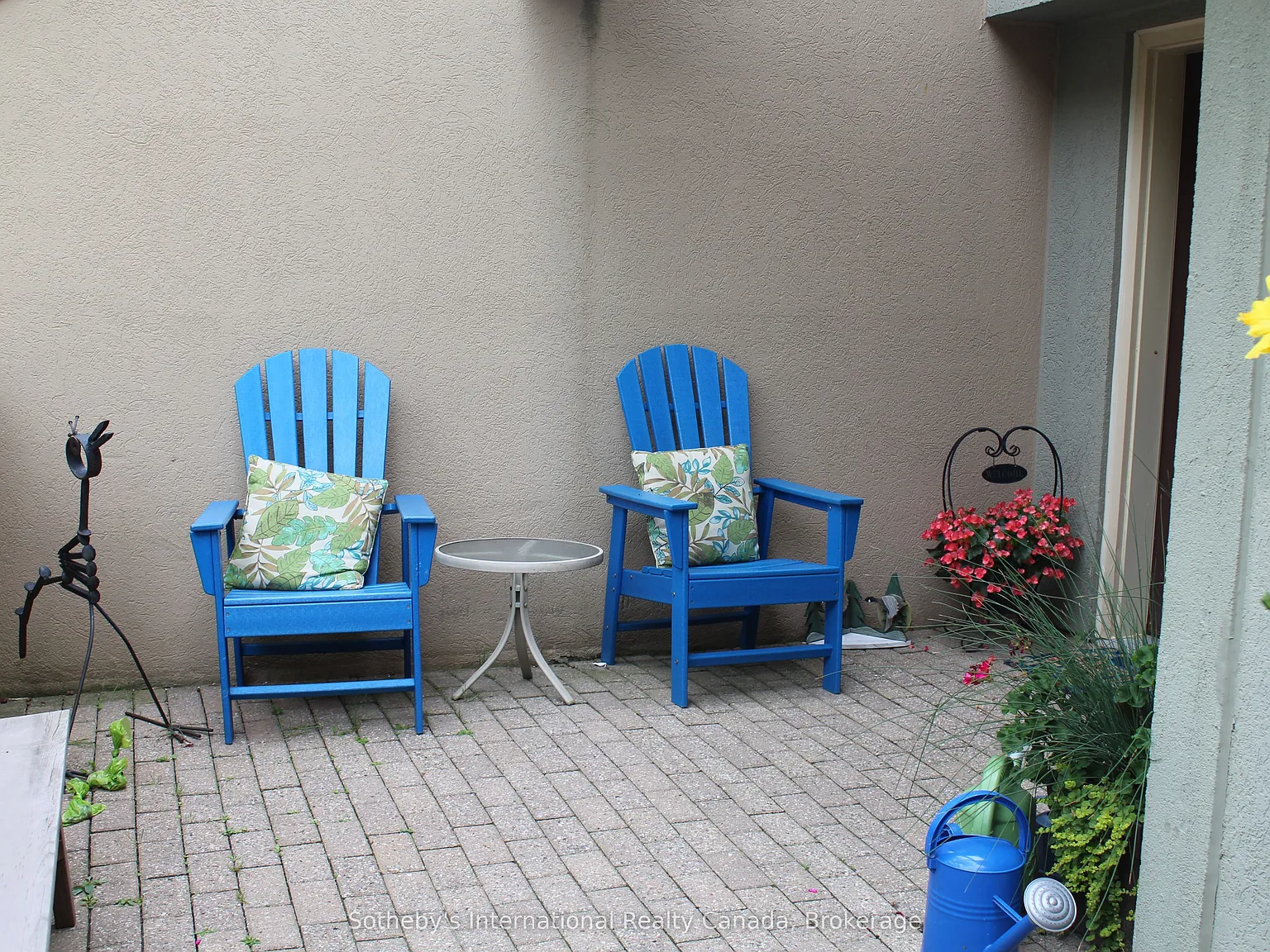3 bed, $16,000 — Photo 2