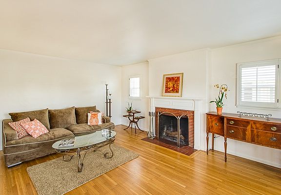 5th image of 181 Eugenia Dr