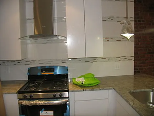 Rented by Rapid Realty Cobble Hill | media 38