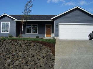 609 Brooks Loop, Sutherlin, OR 97479