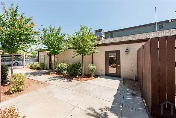 2 bed, $1,495 — Photo 1