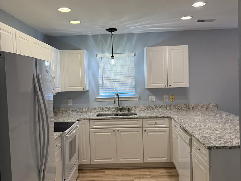 2152 Kings Gate Ln — Photo 7