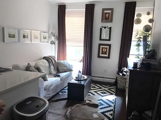 Rented by Smart City Real Estate LLC | media 11