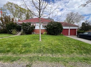47 Grenview Blvd S, Toronto, ON M8Y 3R9