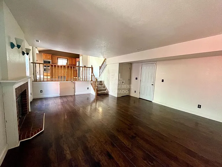 3710 Hickory Hill Dr — Photo 8